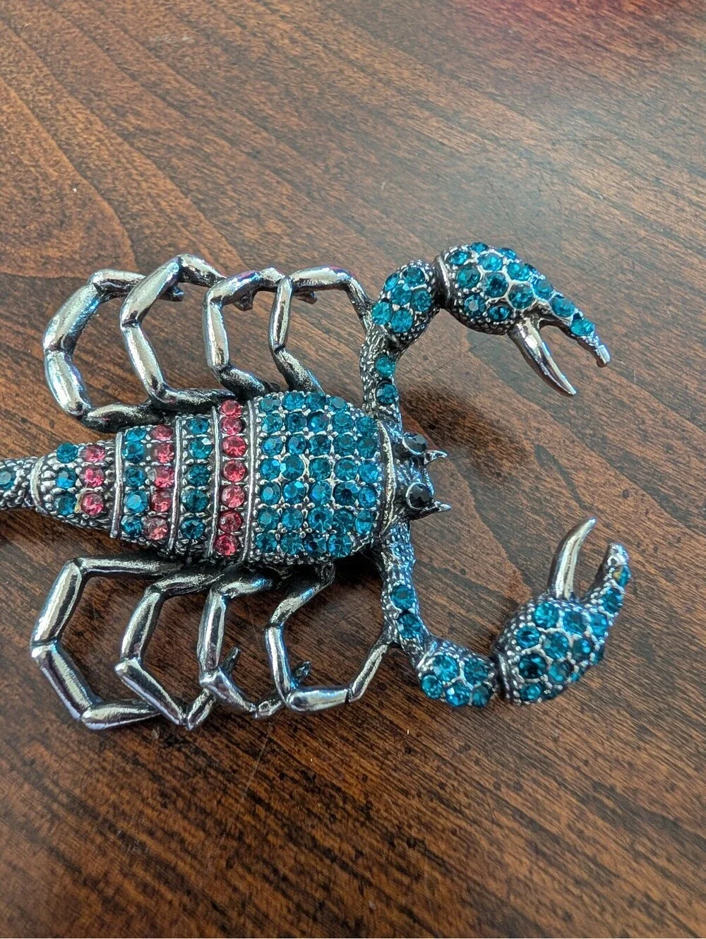 Teal Blue Pink Silver Tone Scorpion Brooch Tail Moves New